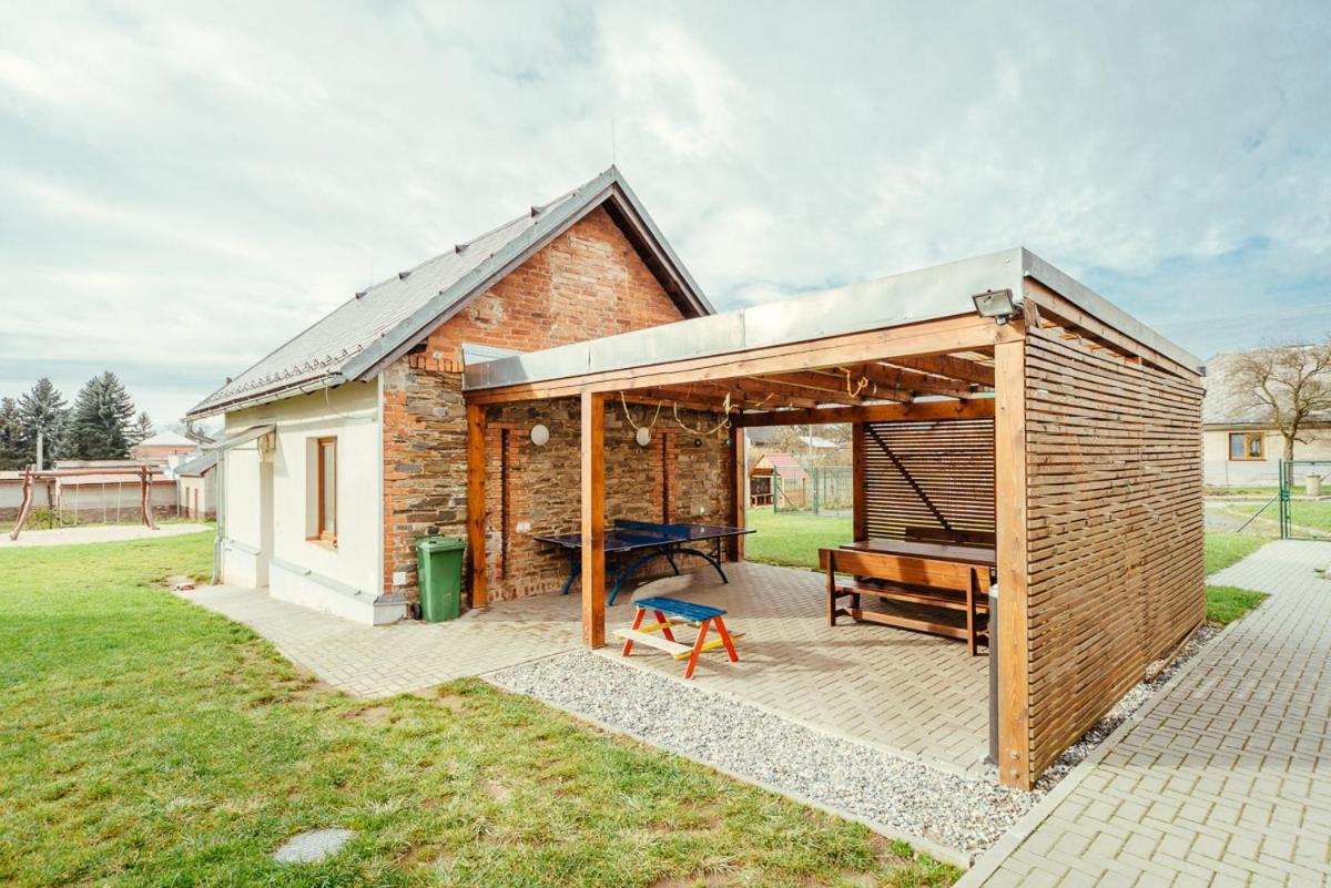 Apartmány Dalov Sternberk Exterior foto